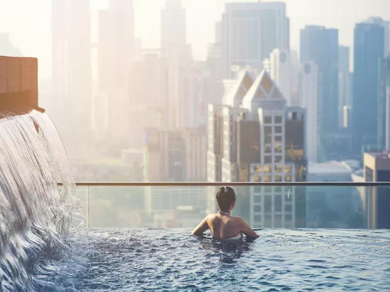 Singapore rooftop pool