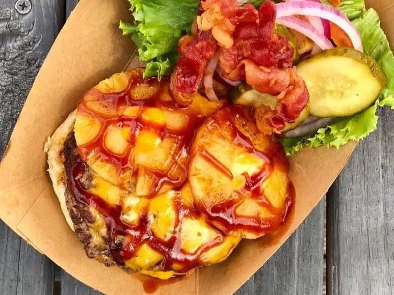 Pineapple burger