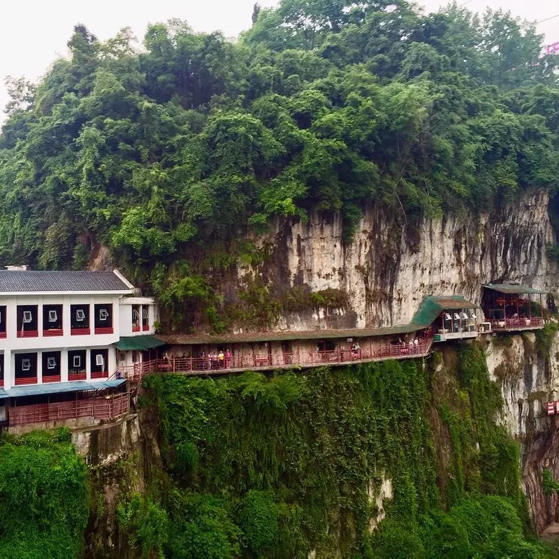 Fangweng cliff-hanging restaurant in China