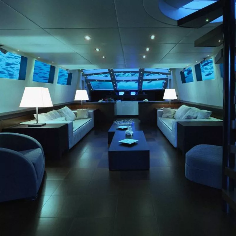 Lover's Deep submarine lounge