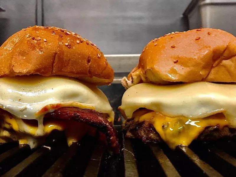 Burgers at Dotty in UW-Madison