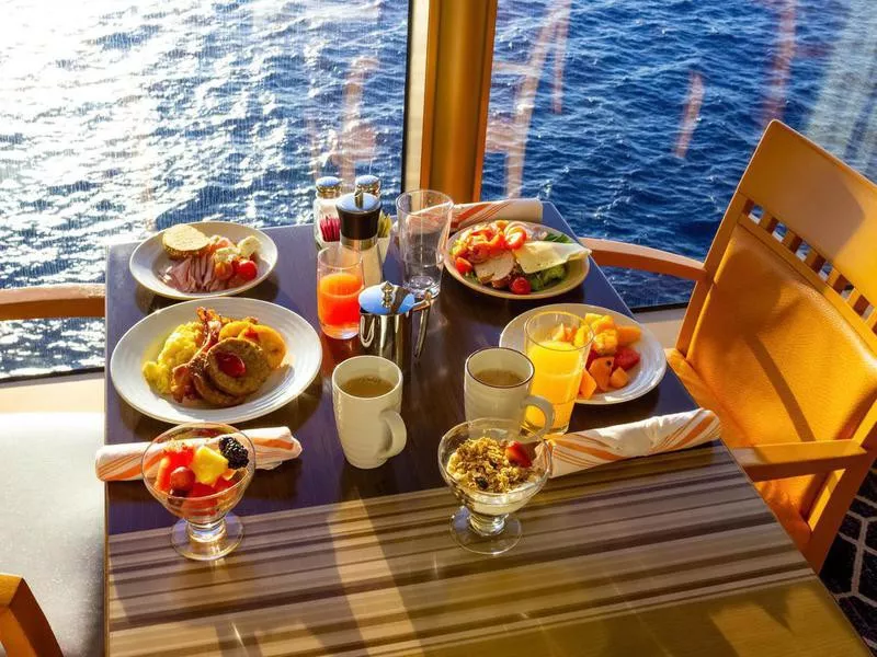 Cruise ship breakfast