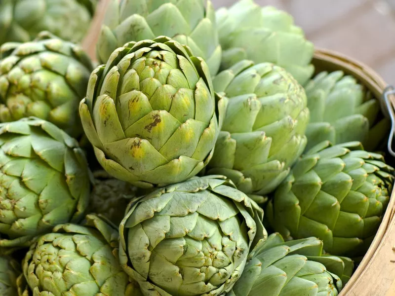 Artichokes in baskets