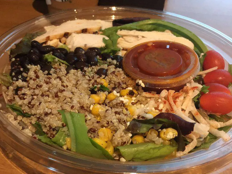 Chicken & Quinoa Protein Bowl