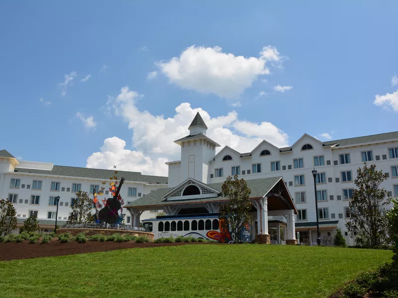 Dollywood's DreamMore Resort and Spa