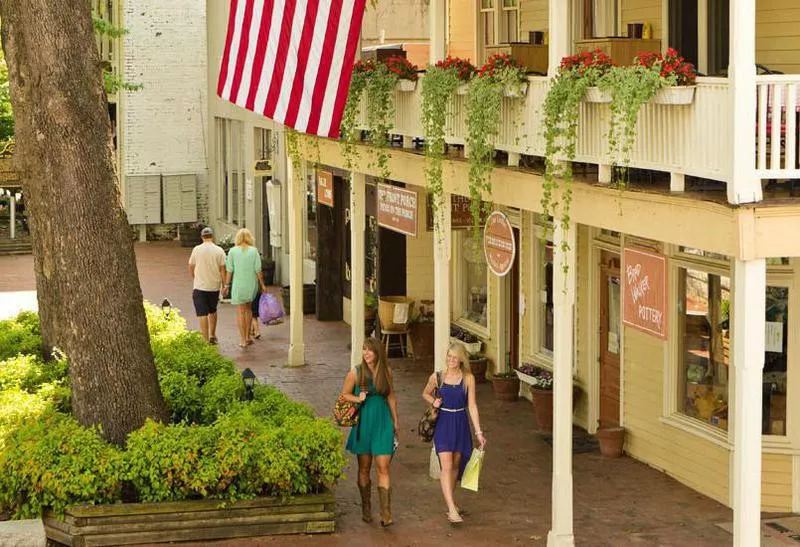 Dahlonega-Lumpkin County Chamber of Commerce & Visitors Bureau