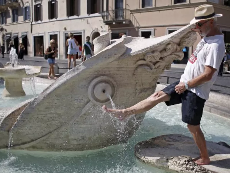 Washing in fountain