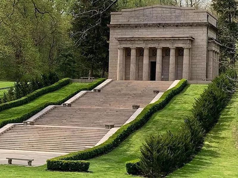 Lincoln Memorial