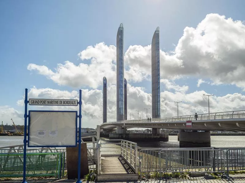 Pont Jacques Chaban-Delmas