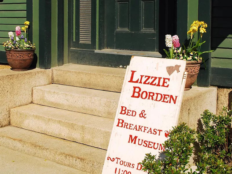 Lizzie Borden Bed & Breakfast