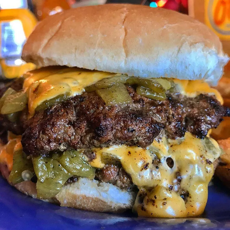 Green chile cheeseburger