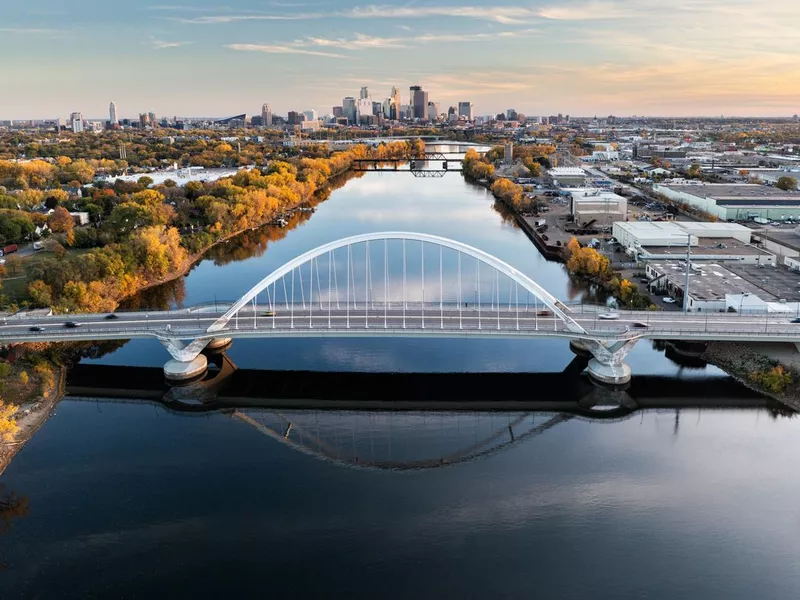 Minneapolis and the Lowry Avenue bridge