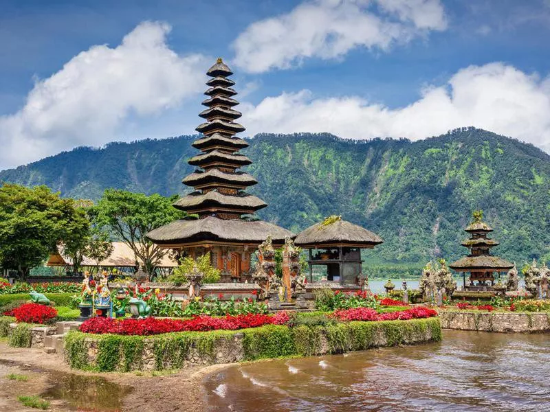 Bali Pura Ulun Danu Bratan Hindu Temple Indonesia