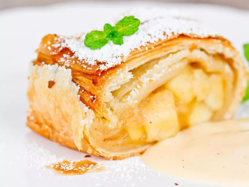 Apple strudel dessert