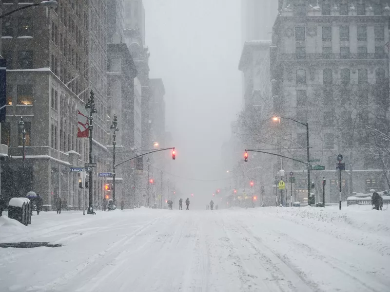 New York City Manhattan Midtown street under the snow