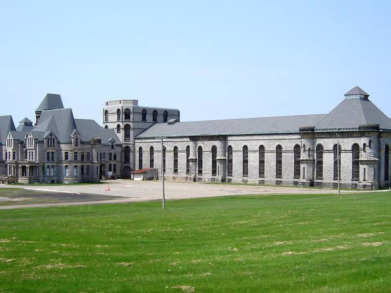 Ohio state prison grounds