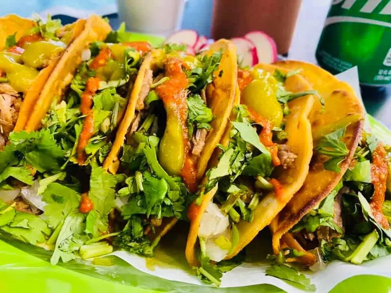 Taqueria y Birrieria Las Cuatro Milpas