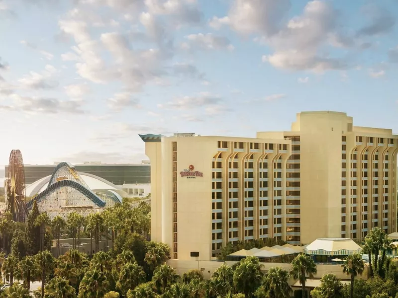 Paradise Pier Hotel exterior