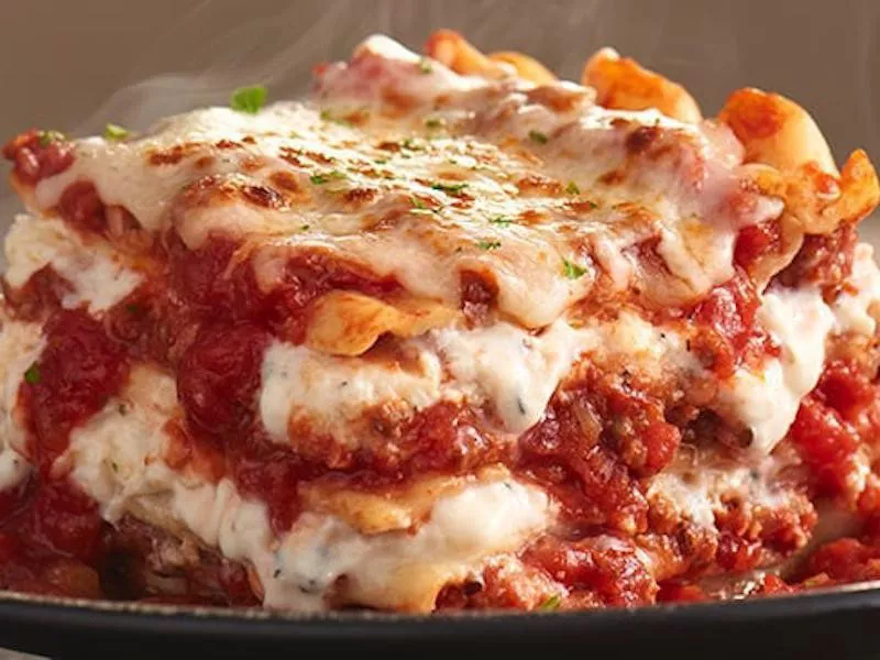 Olive Garden lasagna