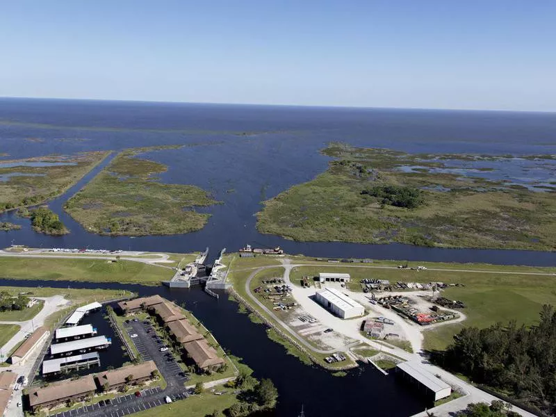 Clewiston Locks, Florida