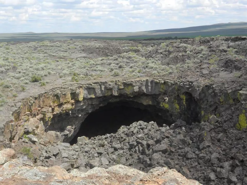 Shoshone Ice Caves