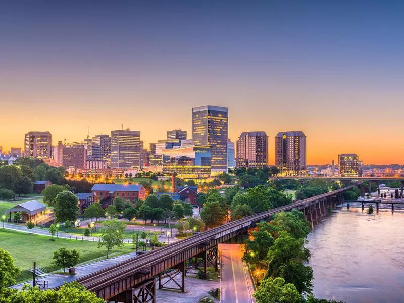 richmond, virginia downtown at dusk