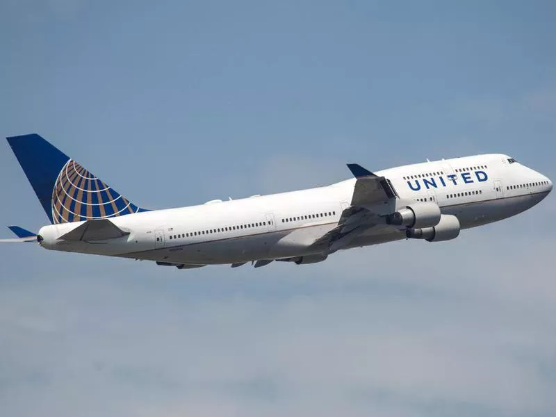 United Airlines Boeing 747-400