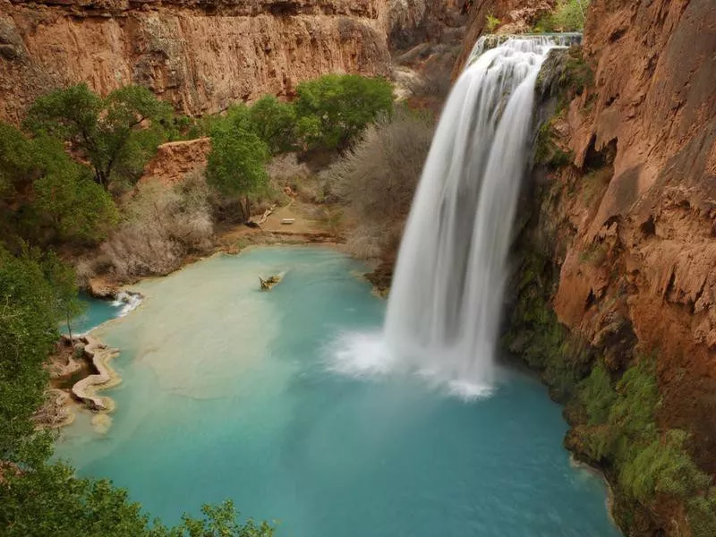 Magnificent long exposure picture of Havasu Falls