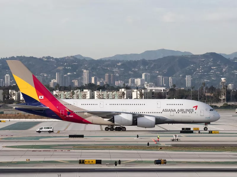 Asiana Airlines Airbus A380-800