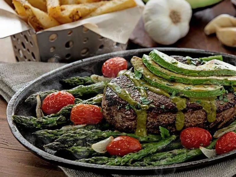 Chili's sirloin with avocado