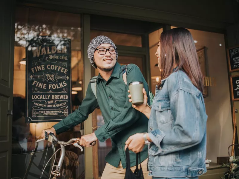 talking at coffee shop