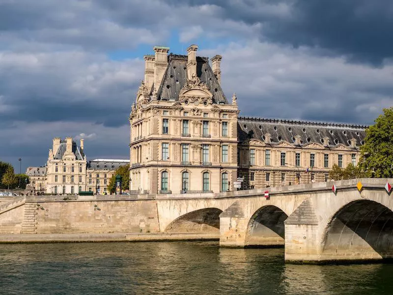 Louvre Museum