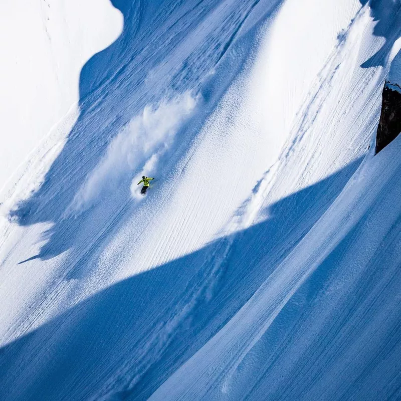 Skiing tour in Alaska