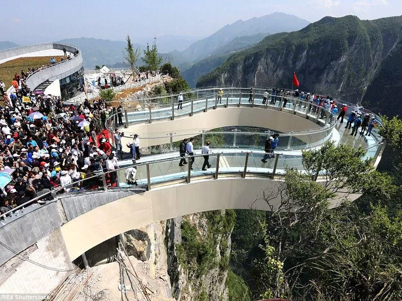 Yuanduan Skywalk