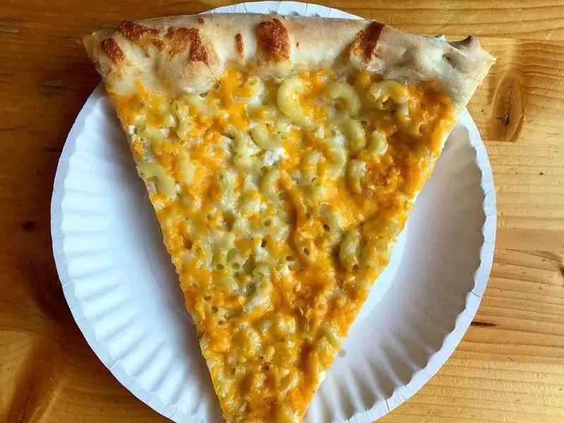 mac-n-cheese pizza