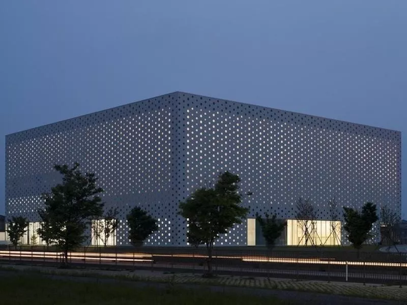 Kanazawa Umimirai Library, Japan