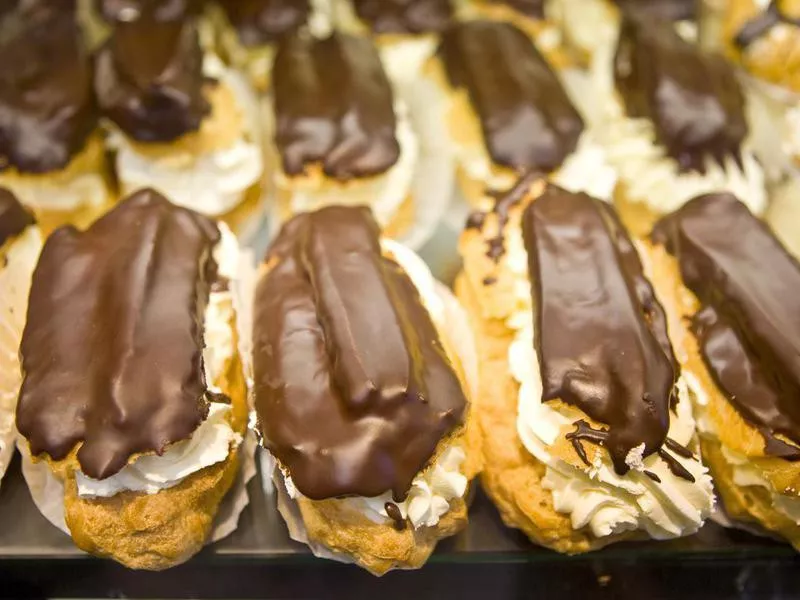 Chocolate eclairs