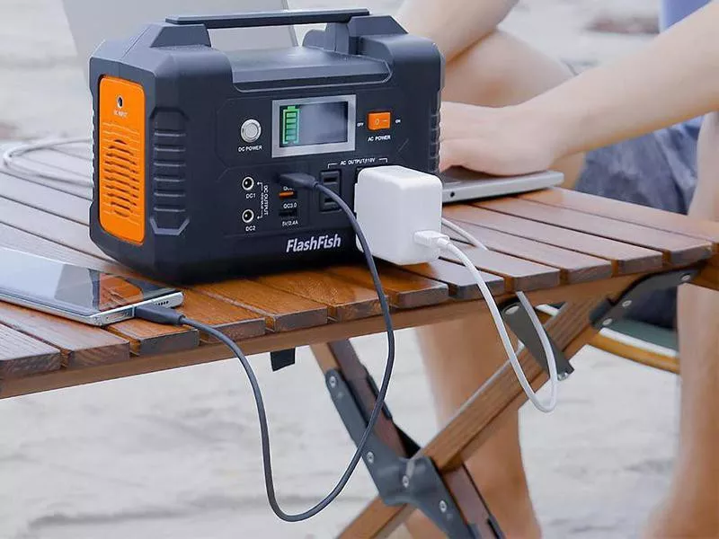 Small solar generator