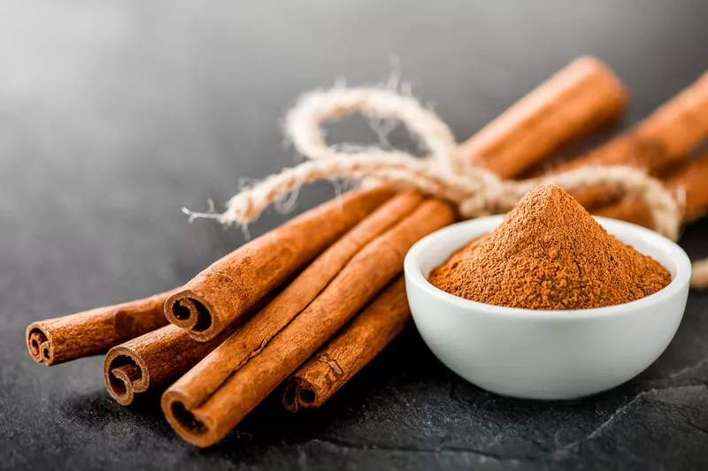 Cinnamon sticks