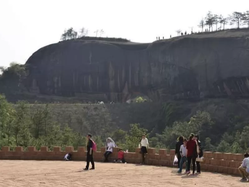 Giant Buddha of Guifeng