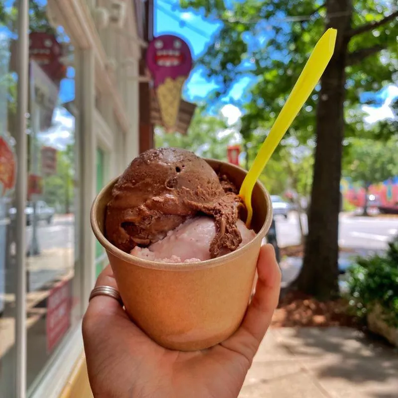 Lolbolly Creamery in Little Rock