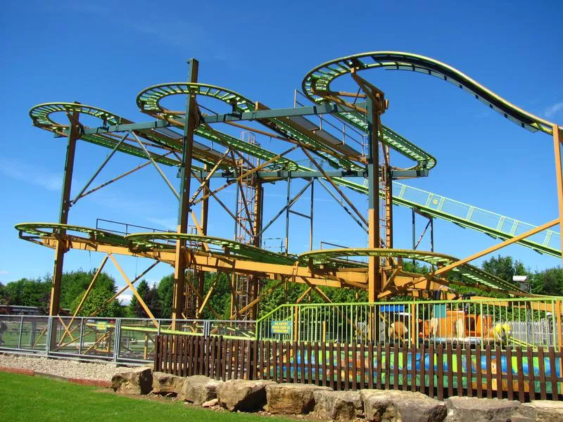 Treetop Twister theme park ride