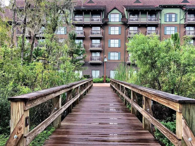 Walkway to Disney's Wilderness Lodge