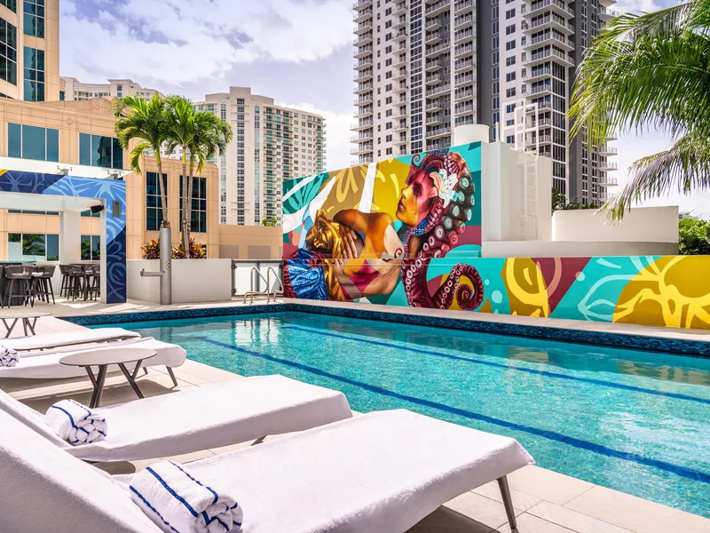 Hyatt Centric Las Olas pool