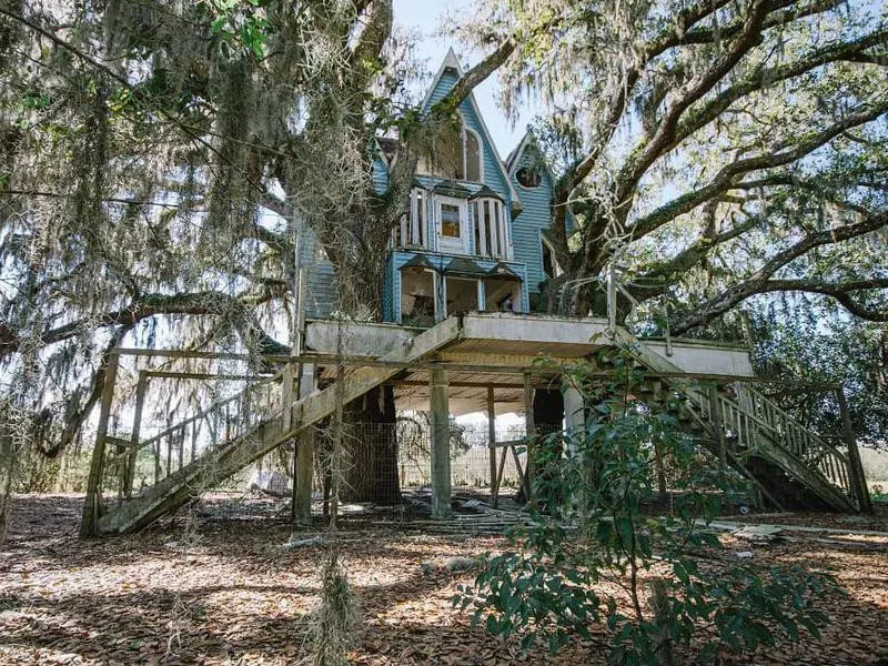 Brooksville Treehouse