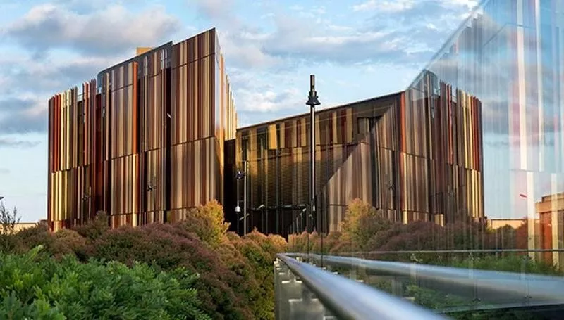 Macquarie University