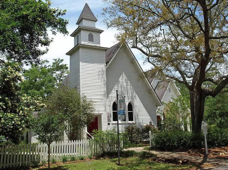 magnolia springs church