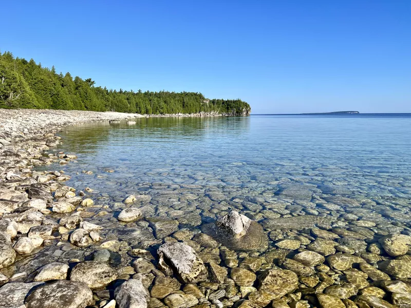 Rocky beach in Bruce Peninsula National Park