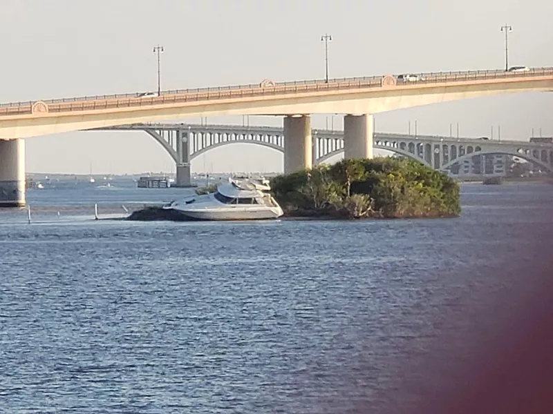 Boat that ran into an island