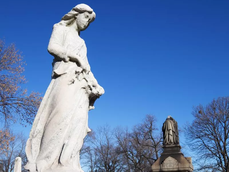 Old Memorial Statue in Oak Woods Cemetery, Chicago